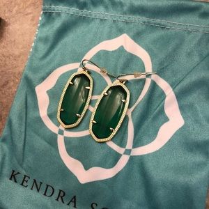 Emerald green/Gold KENDRA SCOTT earrings